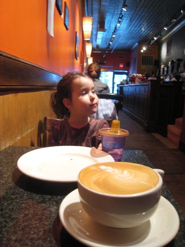 phoebe_and_latte phoebe_and_latte