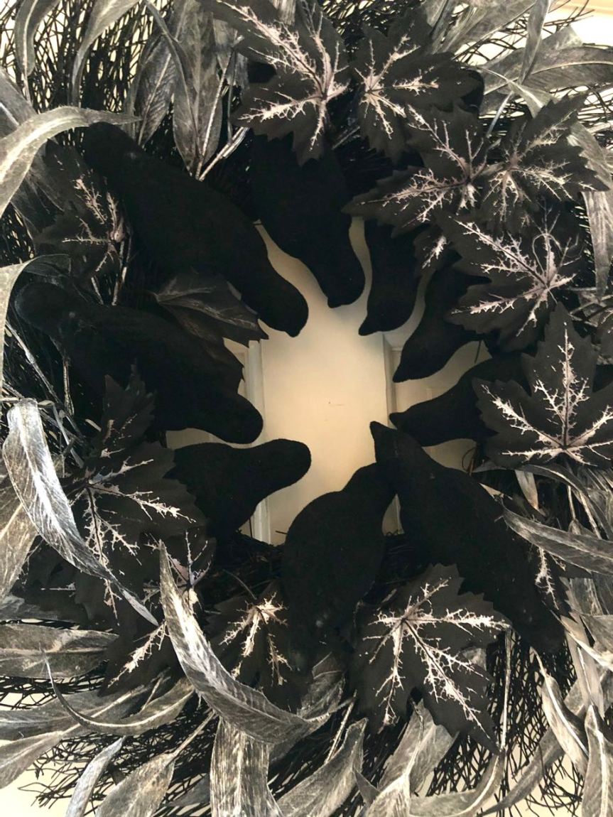 bird-halloween-wreath